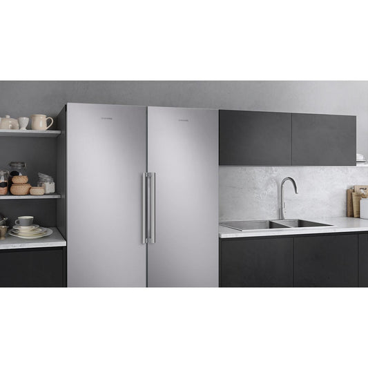 Samsung 11.4 cu.ft. Upright Freezer with Convertible Zone RZ11M7074SA/AA