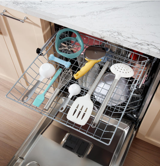 Ge Appliances GDF650SYVFS Ge® Front Control With Stainless Steel Interior Dishwasher With Sanitize Cycle